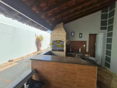 Casa com 4 Quartos para alugar, 241m² no Parque do Mirante, Uberaba