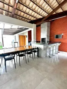 Casa de Condomínio com 5 Quartos à venda, 290m² no Aclimação, Uberlândia