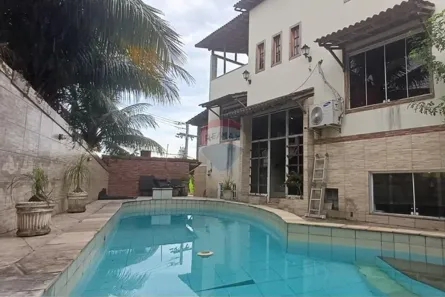 Casa de Condomínio com 5 Quartos à venda, 294m² no Pechincha, Rio de Janeiro
