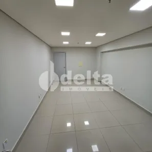 Ponto Comercial para alugar, 36m² no Brasil, Uberlândia