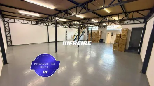 Galpão/Depósito/Armazém para alugar, 210m² no Osvaldo Cruz, São Caetano do Sul