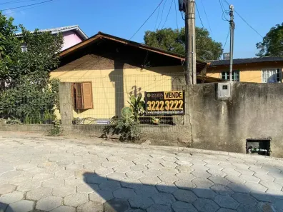 Lote/Terreno à venda, 247m² no João Paulo, Florianópolis