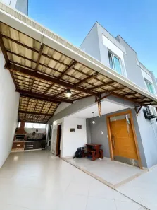 Casa com 3 Quartos à venda, 180m² no Manguinhos, Serra