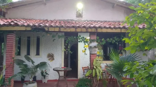 Casa com 5 Quartos para alugar, 600m² no Campo Alegre, Dias d'Ávila