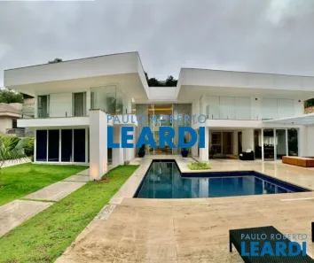Casa de Condomínio com 5 Quartos à venda, 800m² no Residencial Tamboré, Barueri
