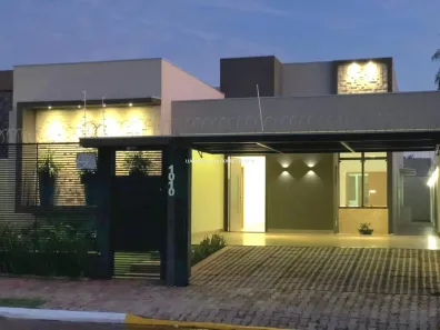 Casa com 3 Quartos à venda, 180m² no Parque Residencial Rita Vieira, Campo Grande