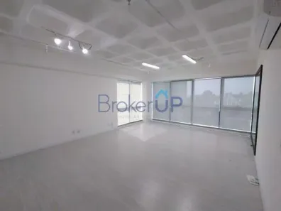 Sala Comercial à venda, 44m² no Menino Deus, Porto Alegre