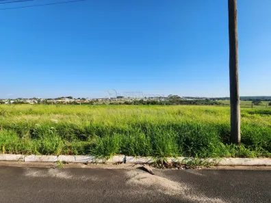 Lote/Terreno à venda, 220m² no Jardim Holambra, Cedral