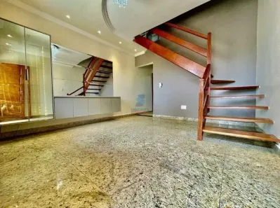Casa com 3 Quartos para alugar, 150m² no Cabral, Contagem