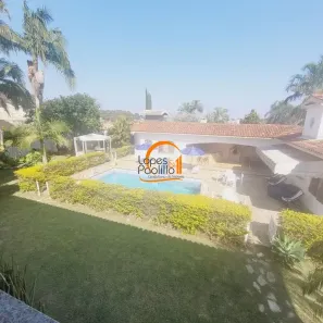 Casa com 3 Quartos para alugar, 518m² no Jardim Itaperi, Atibaia