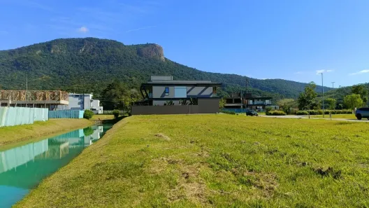 Lote/Terreno à venda, 313m² no Pedra Branca, Palhoça