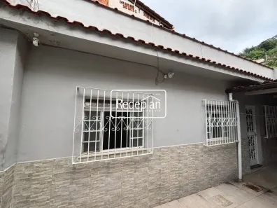 Casa com 2 Quartos para alugar, 72m² no Retiro, Volta Redonda