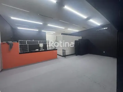 Ponto Comercial para alugar, 87m² no Loteamento Monte Hebron, Uberlândia