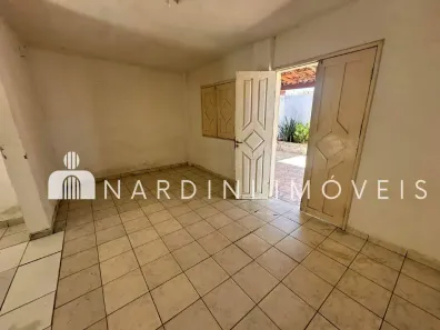 Casa com 3 Quartos para alugar, 200m² no Dom Tomaz, Juazeiro