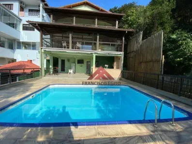 Casa de Condomínio com 3 Quartos à venda, 450m² no Sapê, Niterói