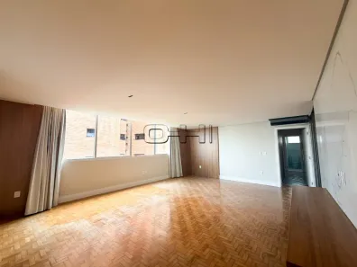 Apartamento com 3 Quartos à venda, 140m² no Vila Nova Conceição, São Paulo
