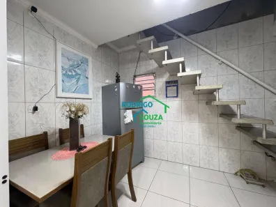 Casa com 4 Quartos à venda, 205m² no Vila Veloso, Carapicuíba