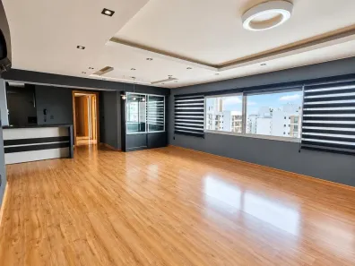 Apartamento com 3 Quartos à venda, 132m² no Passo da Areia, Porto Alegre