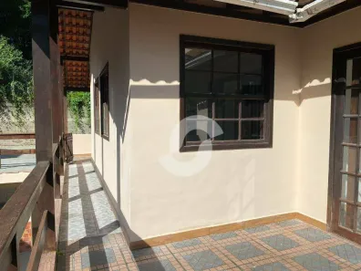 Casa de Condomínio com 3 Quartos à venda, 300m² no Baldeador, Niterói