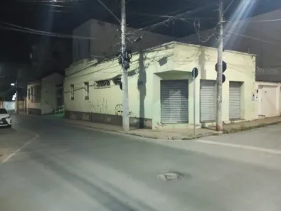 Ponto Comercial à venda, 400m² no Todos os Santos, Montes Claros