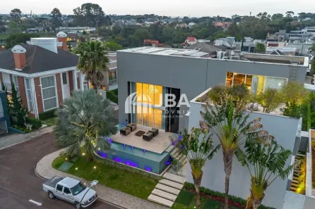 Casa de Condomínio com 2 Quartos à venda, 550m² no Uberaba, Curitiba