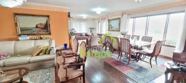 Apartamento com 3 Quartos para alugar, 215m² no Vila Mariana, São Paulo
