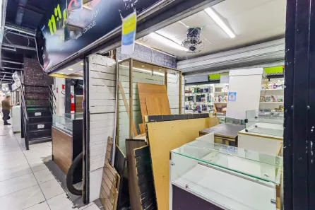 Ponto Comercial para alugar, 13m² no Santa Efigênia, São Paulo