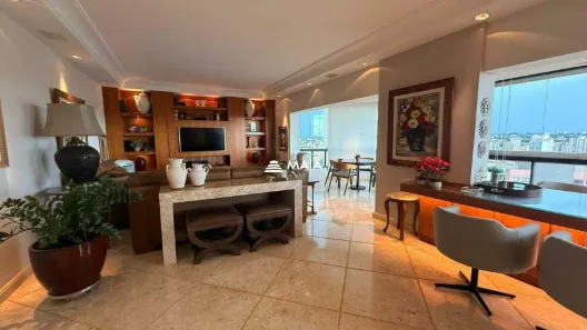 Apartamento com 4 Quartos à venda, 303m² no São Sebastião, Uberaba