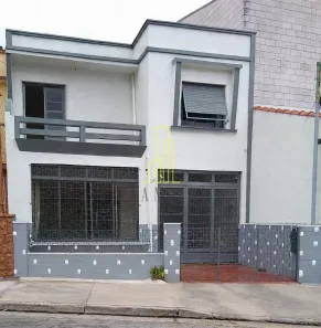 Sobrado com 4 Quartos para alugar, 248m² no Vila Bertioga, São Paulo