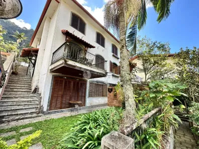 Casa com 3 Quartos à venda, 168m² no Cascata dos Amores, Teresópolis