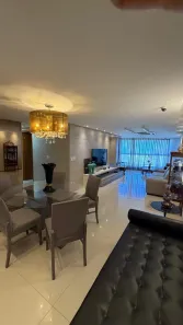 Apartamento com 3 Quartos para alugar, 150m² no Pajuçara, Maceió