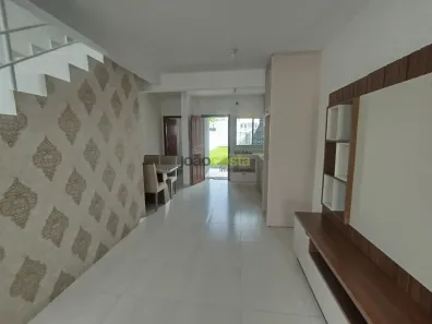 Sobrado com 2 Quartos à venda, 70m² no Sertão do Maruim, São José