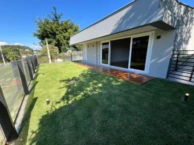 Casa com 3 Quartos à venda, 260m² no Floresta, Joinville