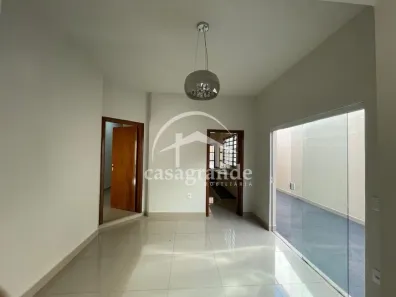Casa com 3 Quartos à venda, 260m² no Santa Mônica, Uberlândia