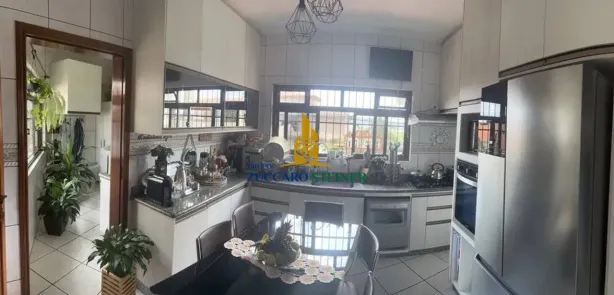 Casa com 3 Quartos à venda, 325m² no Jardim Presidente Dutra, Guarulhos