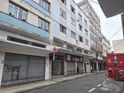 Apartamento com 3 Quartos à venda, 75m² no Centro, Juiz de Fora