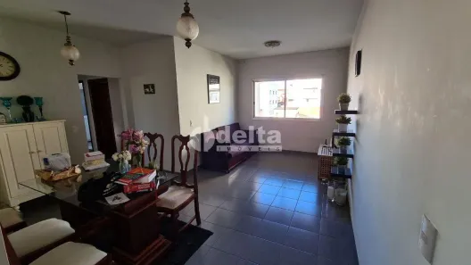 Apartamento com 3 Quartos à venda, 85m² no Saraiva, Uberlândia