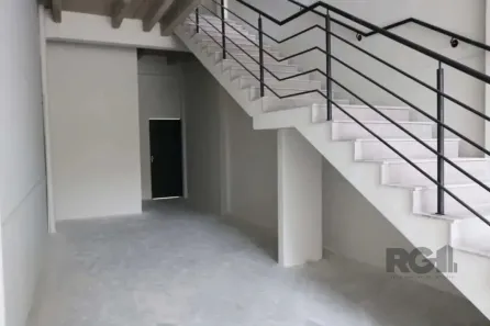 Ponto Comercial para alugar, 100m² no Passo da Areia, Porto Alegre