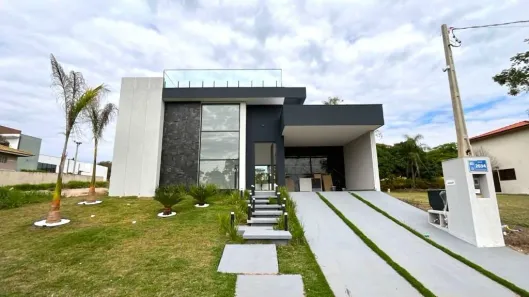Apartamento com 3 Quartos à venda, 170m² no Riviera de Santa Cristina XIII, Paranapanema
