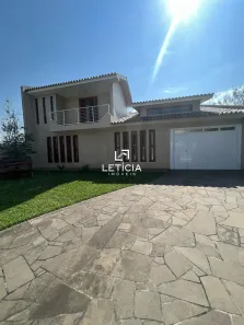 Casa com 4 Quartos à venda, 250m² no Camobi, Santa Maria