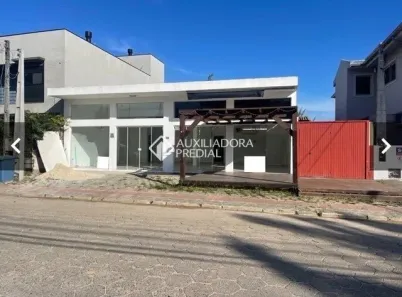 Sala Comercial à venda, 120m² no Centro, Garopaba