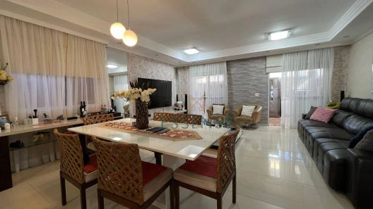 Sobrado com 4 Quartos à venda, 130m² no Botujuru, Mogi das Cruzes
