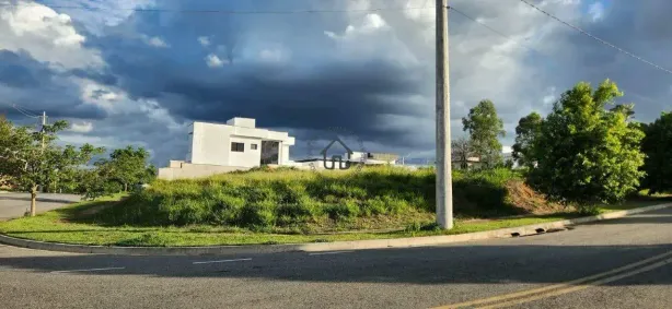Lote/Terreno à venda, 262m² no Pinheirinho, Vinhedo