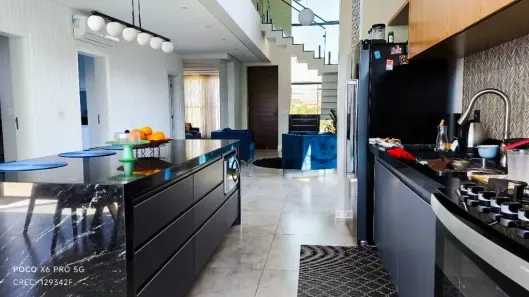 Sobrado com 3 Quartos à venda, 220m² no Residencial Colinas, Caçapava