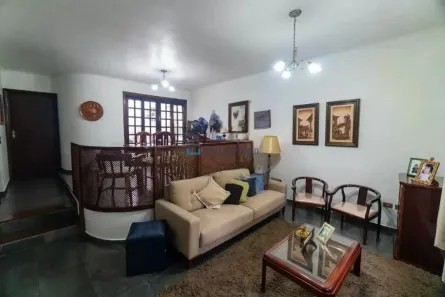 Casa com 3 Quartos para alugar, 200m² no Parque Jabaquara, São Paulo