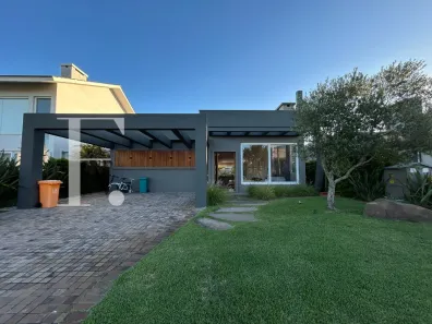 Casa de Condomínio com 3 Quartos à venda, 202m² no XANGRI-LÁ, Xangri-Lá