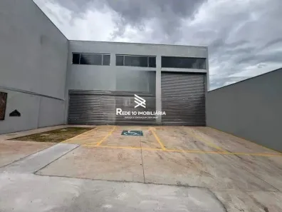 Galpão/Depósito/Armazém para alugar, 300m² no Presidente Roosevelt, Uberlândia