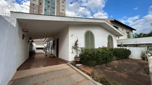 Casa com 3 Quartos para alugar, 360m² no Jardim Vilas Boas, Londrina