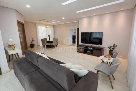 Casa com 3 Quartos à venda, 361m² no Estância Silveira, Contagem