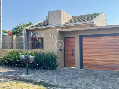 Casa com 2 Quartos à venda, 71m² no Boa Saúde, Novo Hamburgo